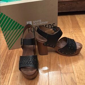 White Mountain Altheda Black Wedge Sandals